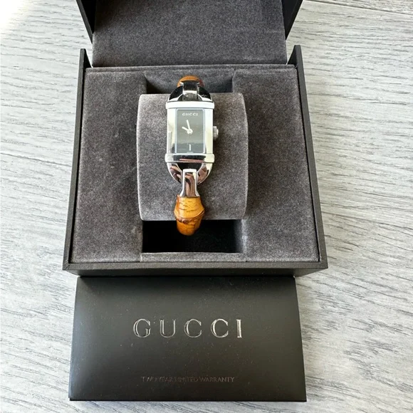 Gucci | Accessories | Classic Gucci Woman Brown And Silver 